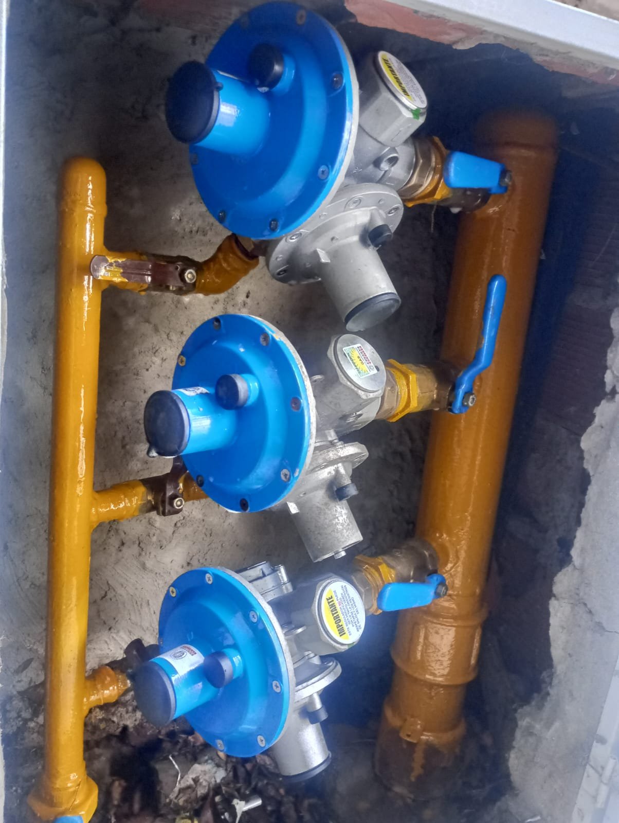 Reguladores utilizados en instalaciones y detección de fugas de gas